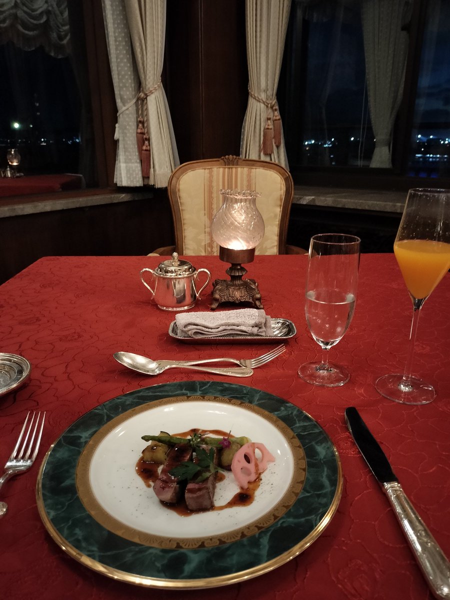 magusofthemoon1's tweet image. フレンチコースも美味しかった。今までクラシックホテルは富士屋ホテル、川名ホテル、ホテルニューグランド、そして今回の蒲郡クラシックホテルに行きましたがどこもフレンチは素晴らしいですね。