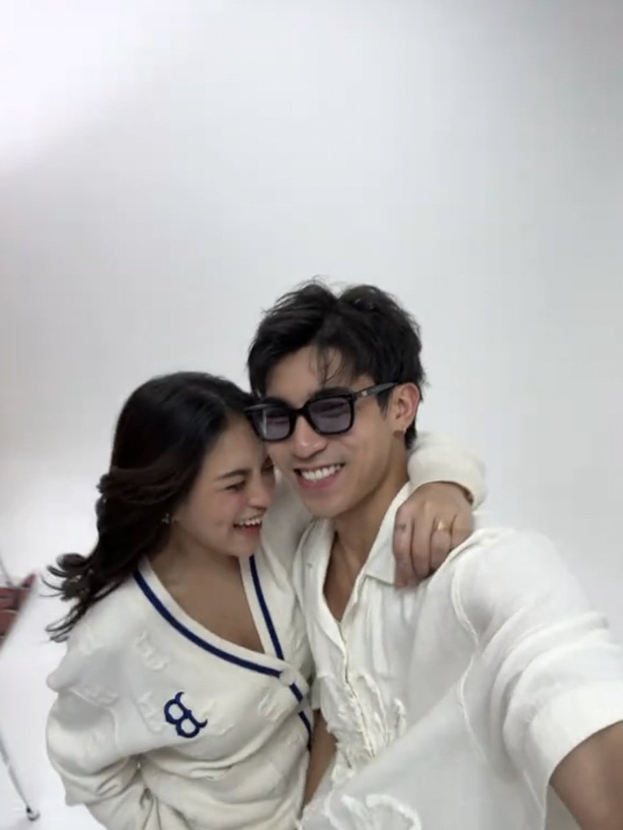 luvefearless's tweet image. Story : Mika
BC: Mika
Tiktok: Mika

Dinaig pa ni Mika ang mga espanyol sa pagsakop ng mundo ni Manalo 😭

#MikBrent