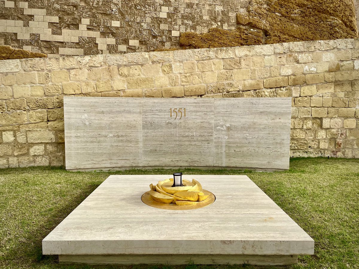 OptimoPrincipi's tweet image. On this day in July 1551 the Maltese island of Gozo was attacked by a huge Ottoman fleet of 145 vessels. The ENTIRE population of around 6,000 Gozitans were taken into slavery and sold at slave markets in North Africa. (1551 Monument, Citadel of Gozo)