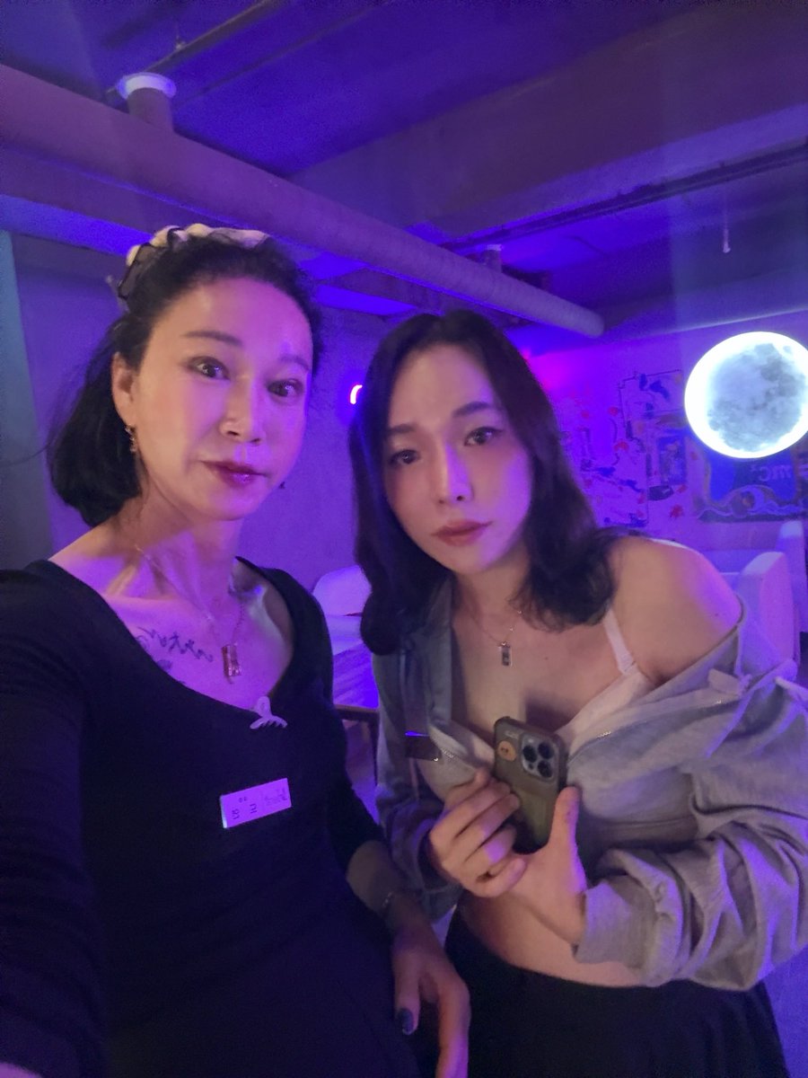 오늘은 월요일~ 
월요병난  언니~ 오빠 ~동생들아~
히라로^^ 월요병 싹~
치료 해줄게

스텝인 합니다 010 5334 2318