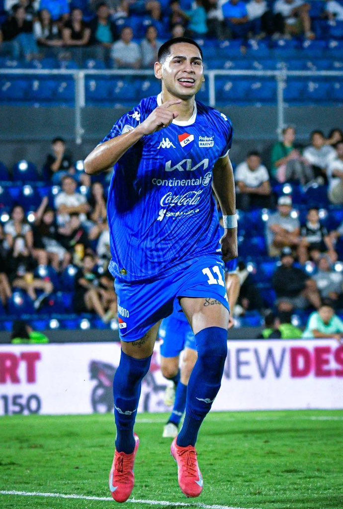 ¡Jugará con Neymar!

Gustavo Caballero será nuevo jugador del Santos. El Peixe pagará 1.600.000 dólares por el 50% de la ficha, pero con objetivos a cumplir, la cosa puede ascender a 4.000.000 $. El acuerdo será por 3 años.

✍️ <a href="/Wilson11G/">Wilson González Bronce</a>