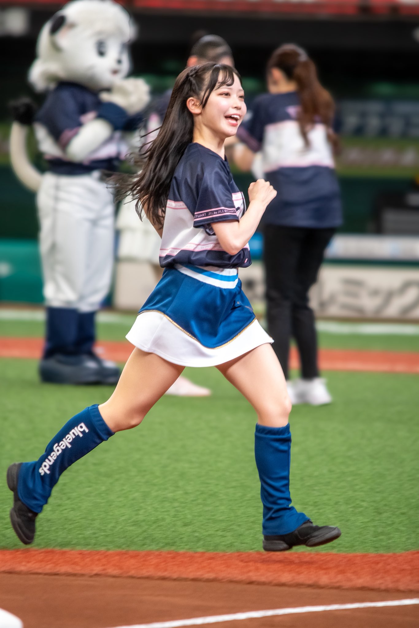 Mayuko - Search / X