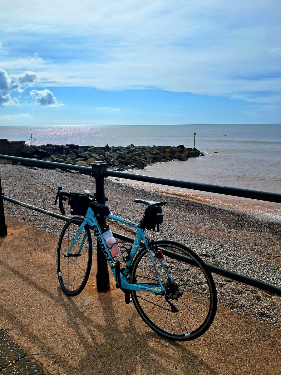 CB_cycles's tweet image. Went a bit comic con with sock game this morning #cycling #sockdoping #comicsocks 🚴‍♂️👊💥💫🗯