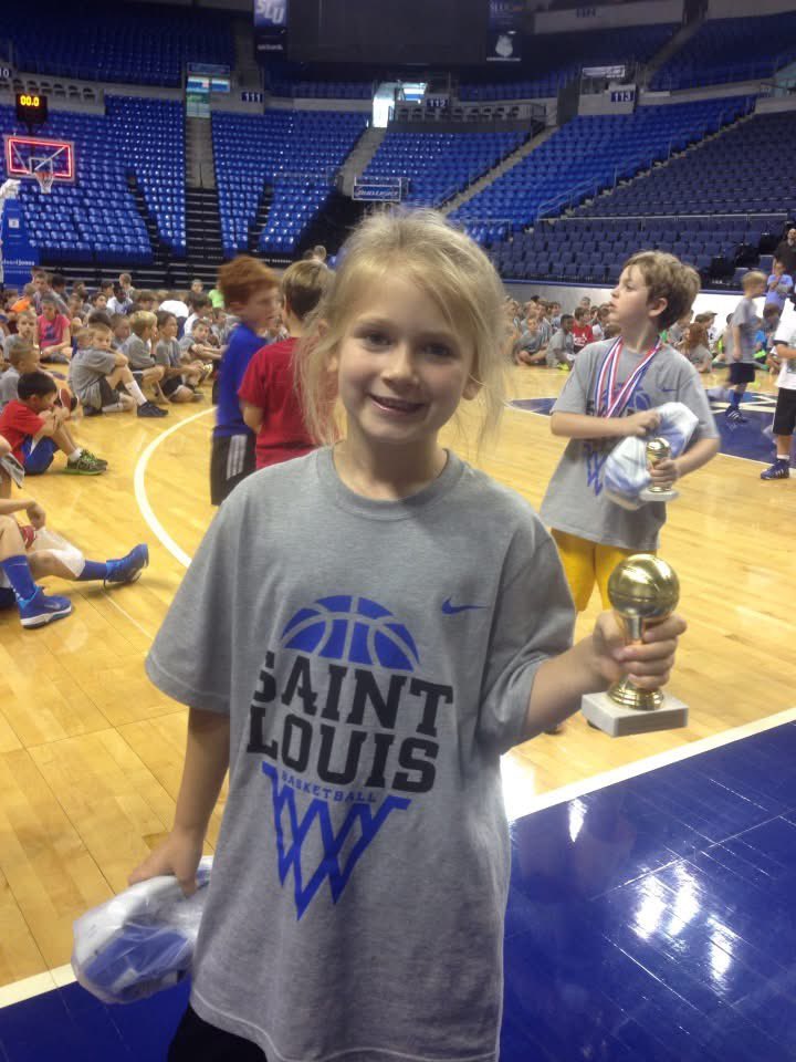 NancyKing34's tweet image. Today, I will play my last AAU game ever! I play for her, the little girl who started this journey. @PheeElite @Coach_Brent24 @CoachStevensUBA #phee #lastride #uncommitted2026