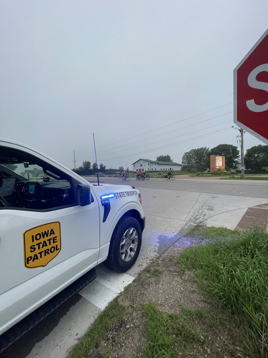 🚴‍♂️ It’s Day 2 of #RAGBRAI — and thousands of riders are on the move!
If you’re driving today:
✅ Slow down
✅ Pass with care
✅ Stay patient
Let’s keep everyone safe. Share the road! 💛
#ShareTheRoad #WatchForBikes #RAGBRAI2025