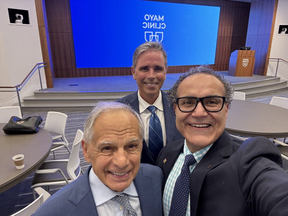 DoctorQMd's tweet image. So great to have @DrJosephMaroon this morning
Recipient of the Ellis Island Medal of Honor
Joe is an inspiring leader, an extraordinary surgeon, and a great role model to me and to many around the globe
@MayoClinic
@MayoClinicNeuro
@mayoflnsgyres
@DoctorQMDLab