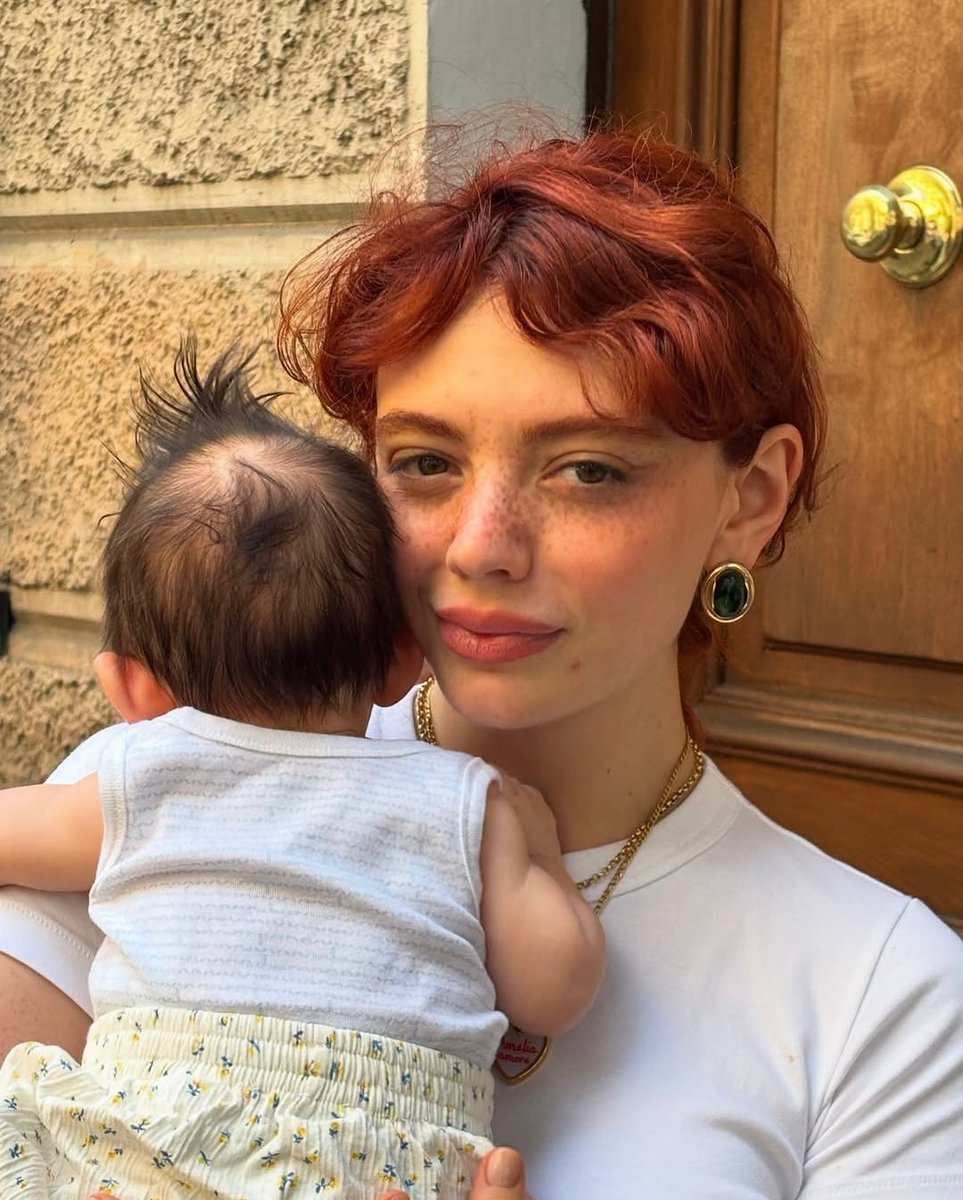 MondoTV241's tweet image. ❤️ Le foto di alcune neo mamme che si godono la prima estate con il loro piccoli e piccole 🥰👶
#giuliasalemi #aduadelvesco #rosalindacannavo #serenadeferrari #jacquelineluna #carolinastramare #valentinacabassi