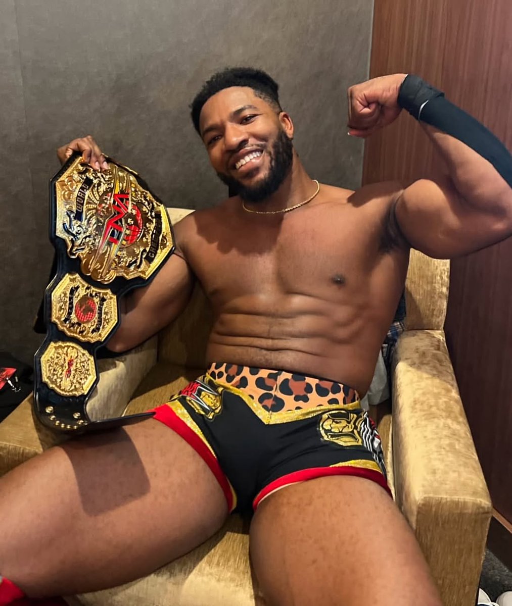 WWEespana's tweet image. ¡¡Campeones Mundiales de TNA!! 🙌✨
#AndNew #AndStill #TNASlammiversary