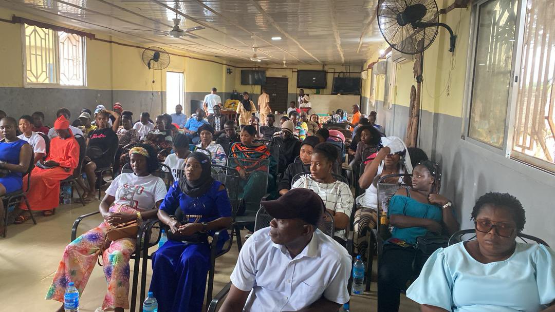 ATIPSGovsl34100's tweet image. ‼️ *HAPPENING NOW*‼️            
Now in #KambiaDistrict (July 21 - Aug 2, 2025): @NaCSA2020, @ATIPSGovsl34100, and @IOMSierraLeone are holding events on youth income generation to combat irregular migration.
@julius_maadabio 
#stopirregularmigration  #stophumantrafficking