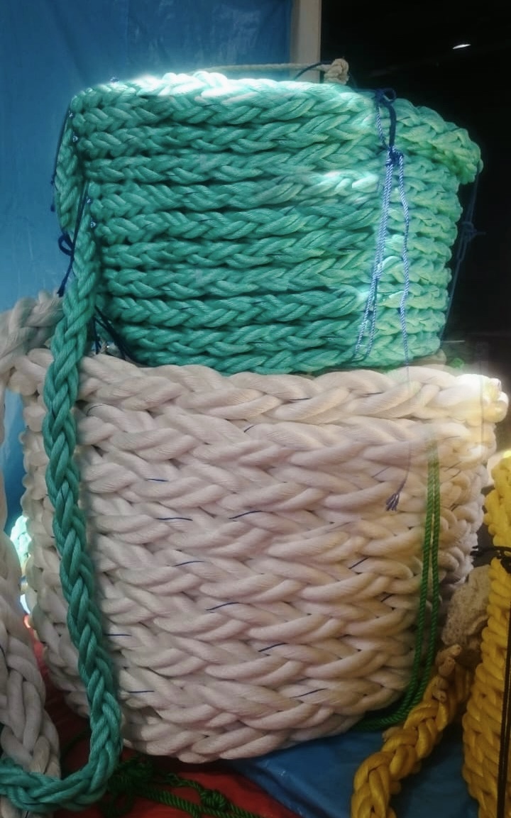 servetechliftng's tweet photo. High quality 8-strand polypropylene rope, designed for heavy-duty applications and built to withstand harsh environments. This robust rope features a strong, durable construction that resists abrasion, weather conditions, and wear and tear.

Image source : Servetech https://t.co/IvbZ8vc0Dm