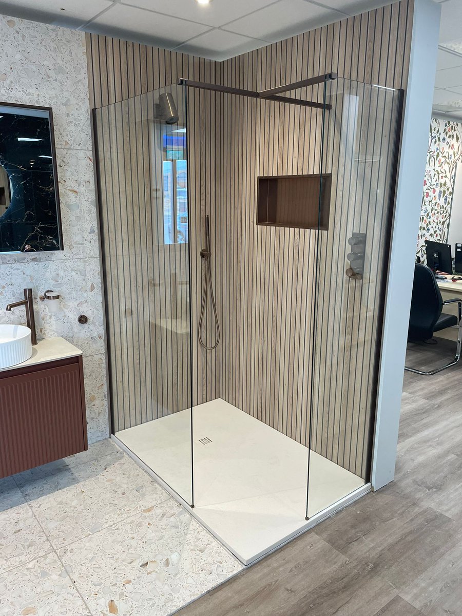 ✨Welcome Thompson and Leigh Sevenoaks, our new JT partner! A brand new showroom display with our stunning Naturals by JT, a slate-effect tray with colour match waste available! We wish you every success with the display and we can't wait to see what's next!✨
#ThompsonandLeigh