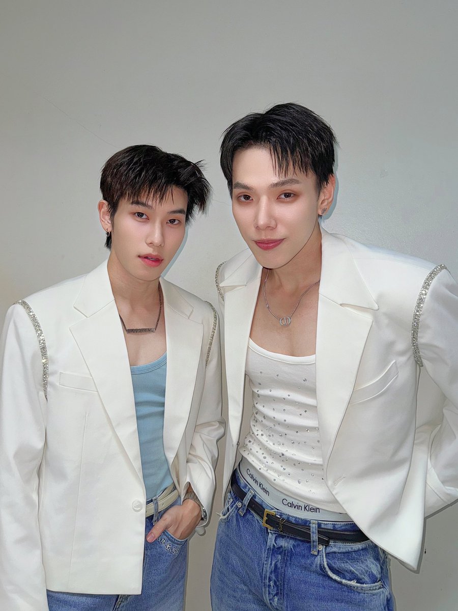 star_datz's tweet photo. @thaifestkr 말 해 뭐해 #ต้าห์อู๋ออฟโรด #DaouOffroad 요 진짜 최고 호흡 자랑하거든요 꼭 불러주십시오 https://t.co/vxAwKiRfK4