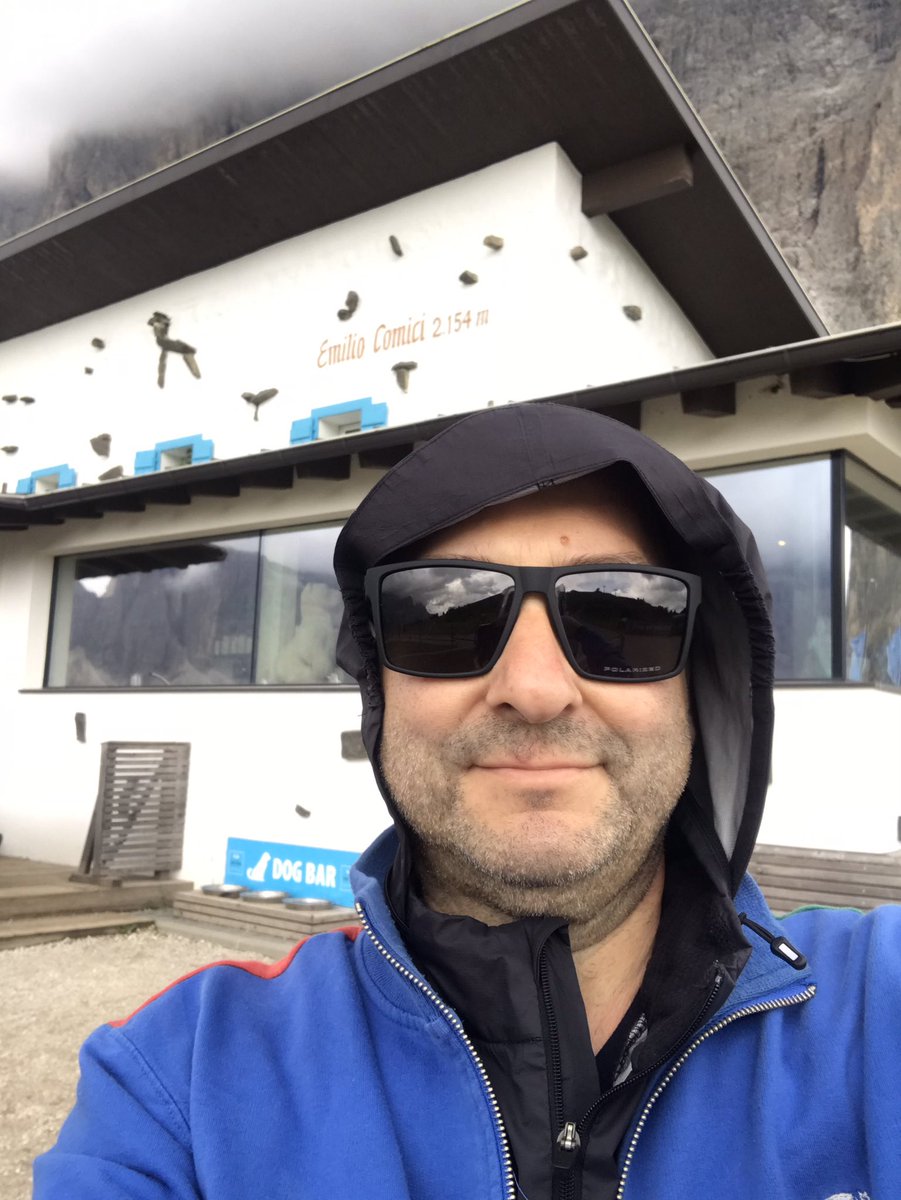 Una grande grazia
arrivare al Rifugio Comici 2154 metri)