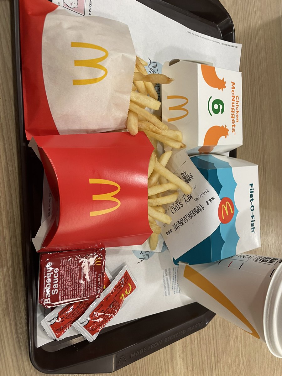 lihopui51's tweet image. 気づいたら今日まだ何も食べてないので急いでエネルギー補給

あと香港に戻りました(´・ω・`)UTFG楽しかった
