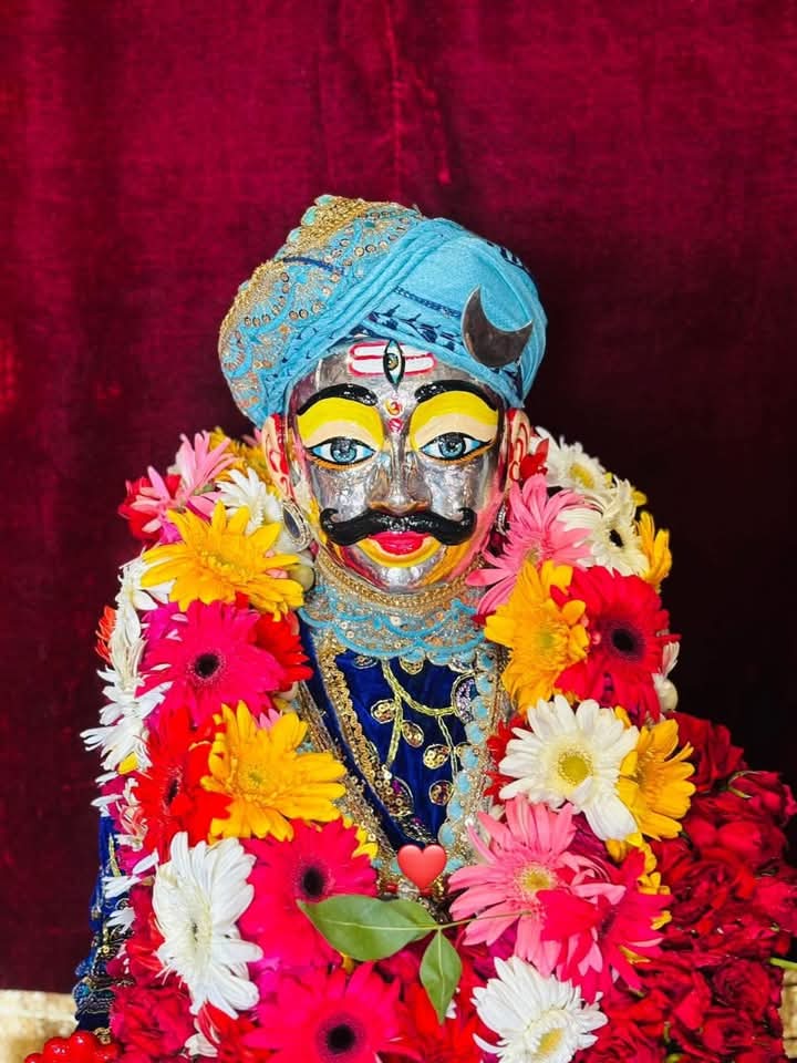 बाबा अवंतिकानाथ के आज सुंदर स्वरूप में दर्शन।। जय श्री महाकाल।।