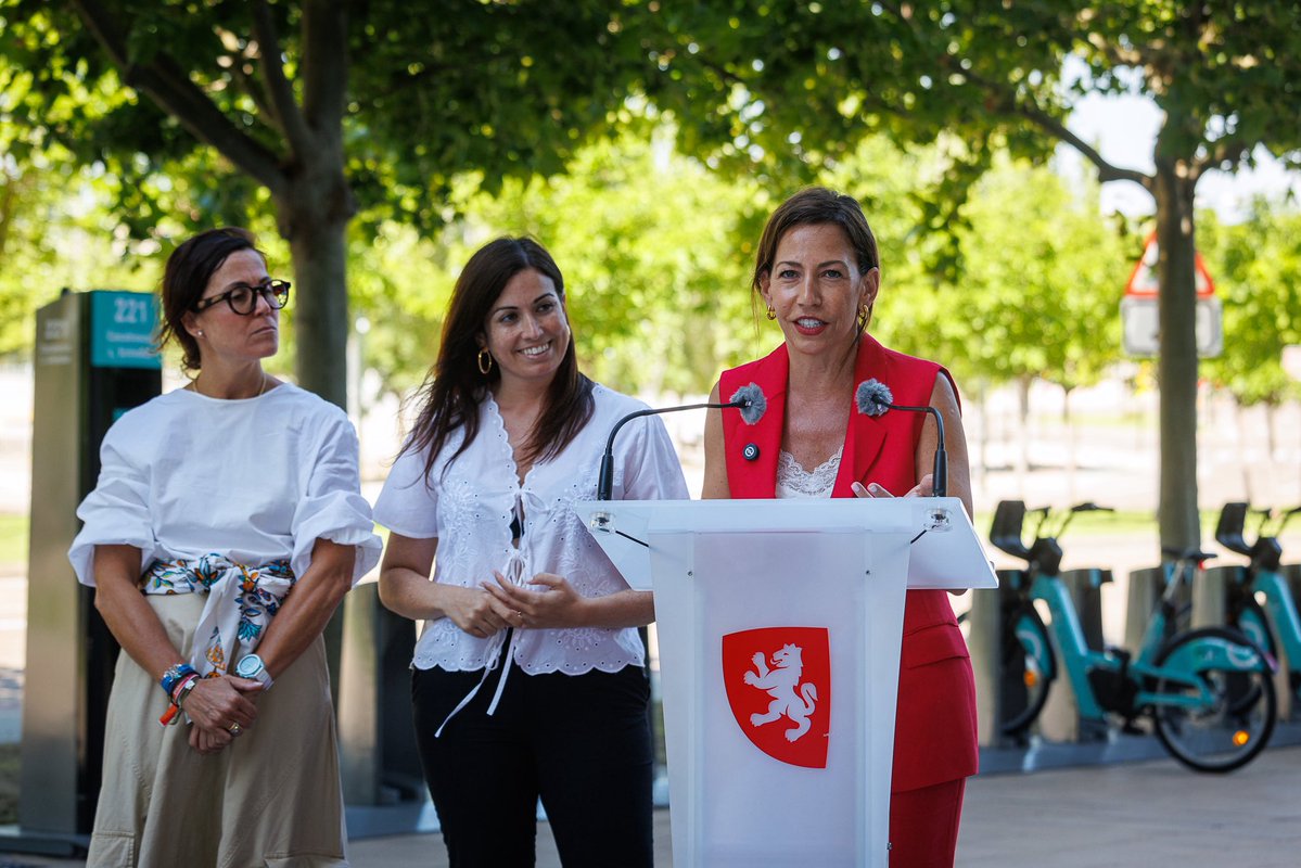 Hoy marcamos un hito en la movilidad de Zaragoza. Con 276 estaciones y 2.500 bicis eléctricas, Bizi ya conecta todos los barrios de la ciudad. Más sostenible, más conectada, Zaragoza mejora.