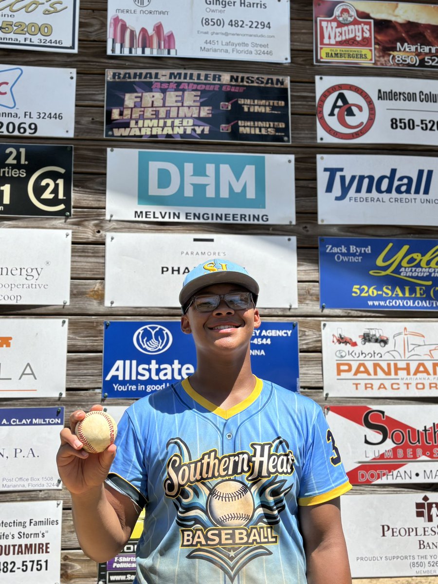 13yrs old hitting a 💣 over left center on a high school field size field. C/o 2030