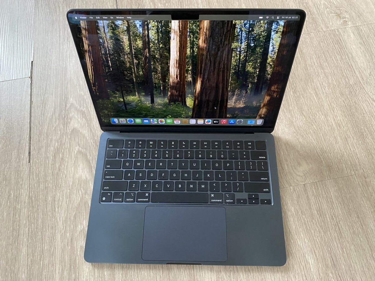 ditto_p's tweet photo. WTS: MacBook Air M2 13" Midnight 8/256 Inter. Bodi mulus, kinerja lancar jaya. BH normal, CC 340. Harga 11.5jt nego tipis. Bisa COD Jaksel/Sudirman/Senayan
Izin tag ya mas @bhaguz_403 https://t.co/L7NmHs70Yj
