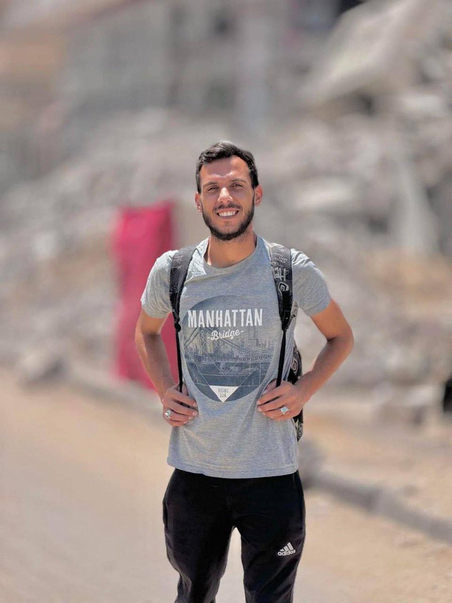 PalPress24's tweet image. The journalist Tamer Al-Za'anin was martyred and the cameraman Ibrahim Abu Amsha was injured as a result of the crime committed by the occupation forces at the Red Cross Hospital, during which they also abducted the Director of Field Hospitals at the Ministry of Health, Dr.…