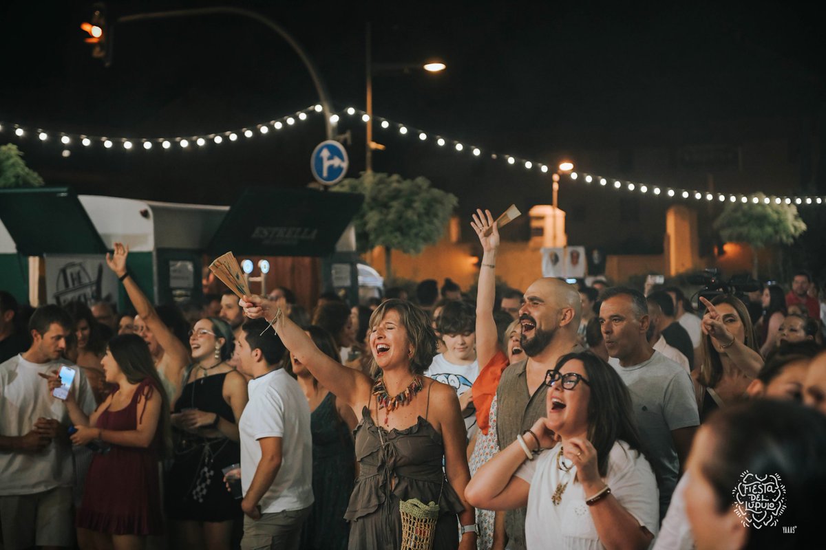 AytodeCaravaca's tweet image. Un verano en #Caravaca lleno de cultura, turismo y ocio 🎸 La fiesta de clausura de la Semana del Lúpulo se ha consolidado, en solo tres ediciones, como una de las citas esperadas del verano caravaqueño.