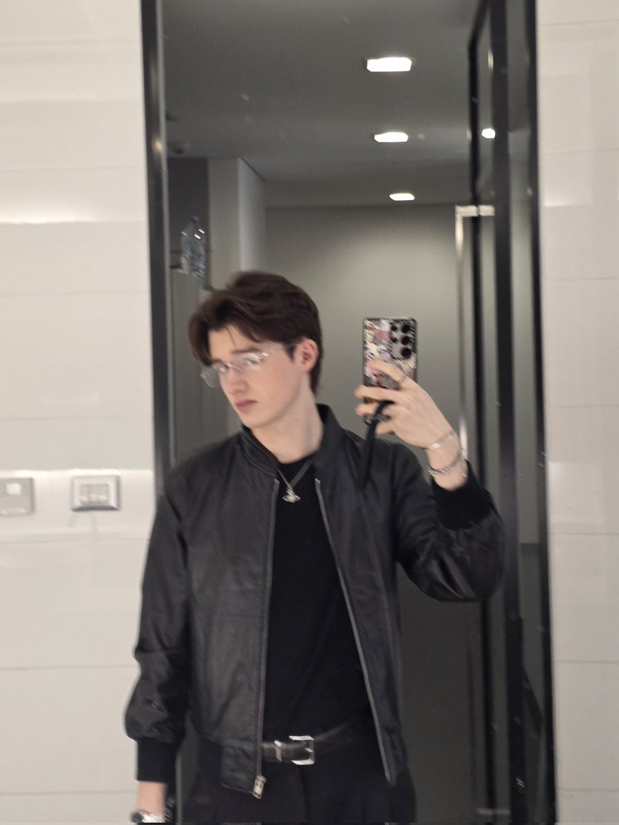 leonbrocco's tweet image. ขอบคุณสำหรับวันนี้นะครับบบ เดี๋ยวมีมาอีกๆๆ รอติดตาม #MchoiceTrainee ด้วยน้า ❤️
Mchoice Trainee RTD Press Tour #MchoiceTraineeRTD #LEONBROCCO