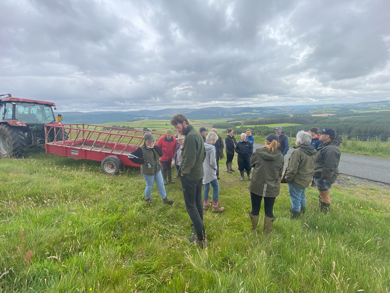 SoilAssocScot's tweet photo. Thanks so much to @scot_stu and @Ettrickgiles for hosting a great day at Oakwood Mill Farm last Wed on #Organic #AnimalHealth, #RotationalGrazing & #Outwintering🐮
It was great to see so much #biodiversity!
Keep an eye on our event page👇https://t.co/2C4m8jLHXT
#WholeFarmPlans https://t.co/1b8MhxEe2h