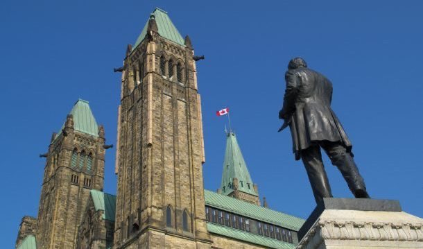 hollyanndoan's tweet image. Consultants have been hired at undisclosed cost to centralize all public requests for federal documents into one digital ID system, says @ESDC_GC: “expertise we don’t have in-house”
blacklocks.ca/feds-hire-digi…