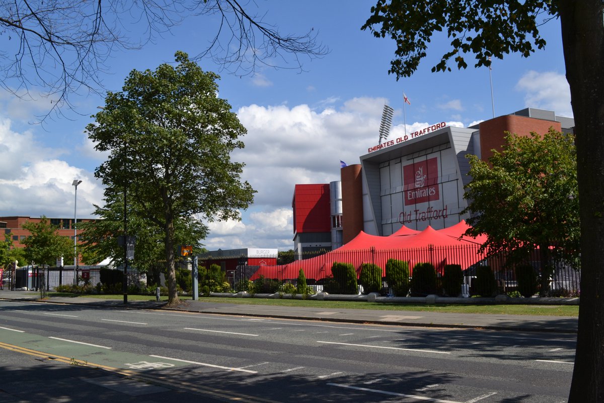 TraffordCouncil's tweet image. 🏏 Good luck to England as they take on India in a Test match at Emirates Old Trafford this week!
The match starts this Wednesday 23 July and is scheduled to last 5 days.
📍 Expect increased traffic, parking restrictions and busier Metrolink services: tfgm.com/getting-to-emi…