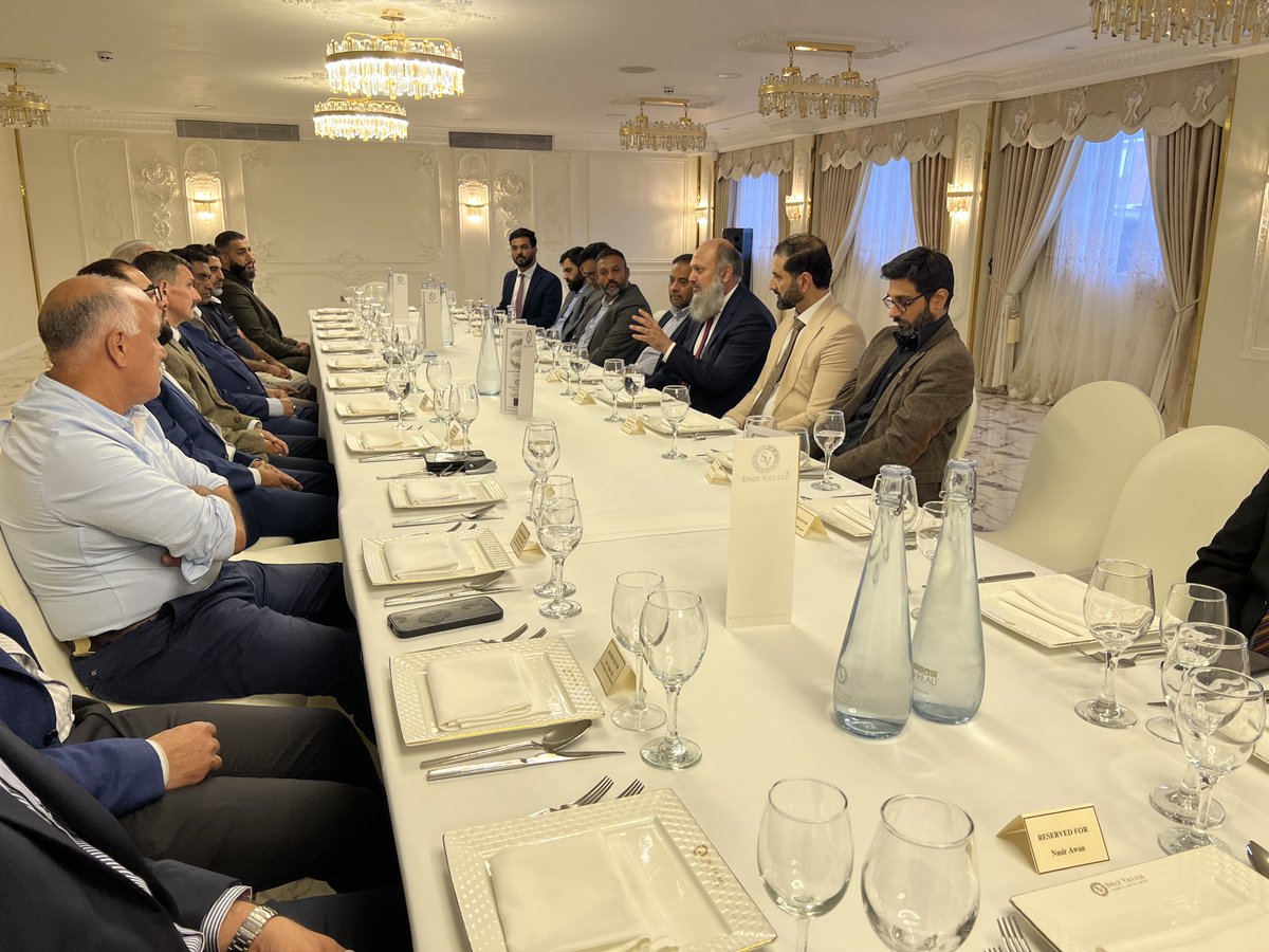 It was a privilege to host an honorary dinner at Grand Sapphire in celebration of Jam Kamal Khan Alyani <a href="/jam_kamal/">Jam Kamal Khan</a> , Federal Minister for Commerce, Pakistan, and former Chief Minister of Balochistan. 

The evening brought together an exceptional group of Pakistani-British