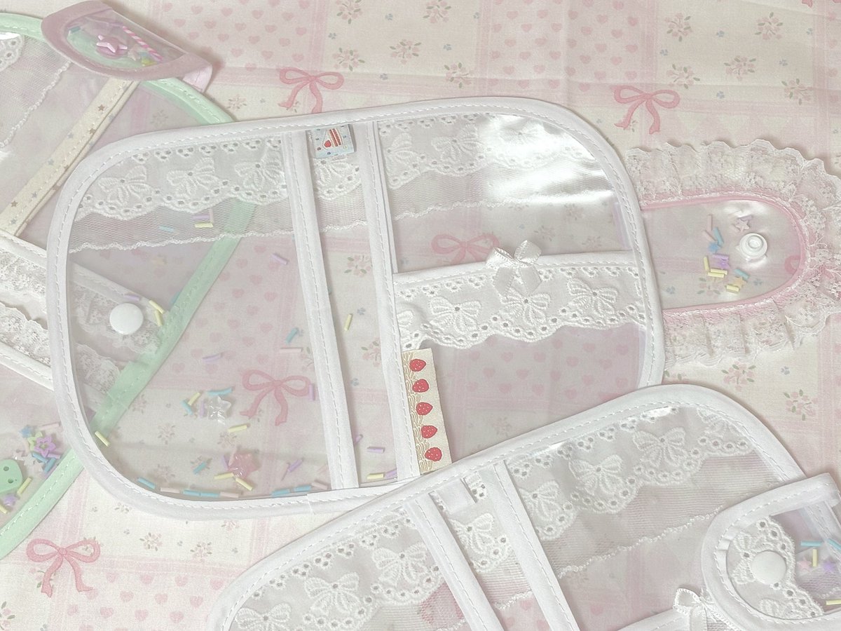 coomoring's tweet image. 🍰. . 🧁. . 🥤. . 🍼