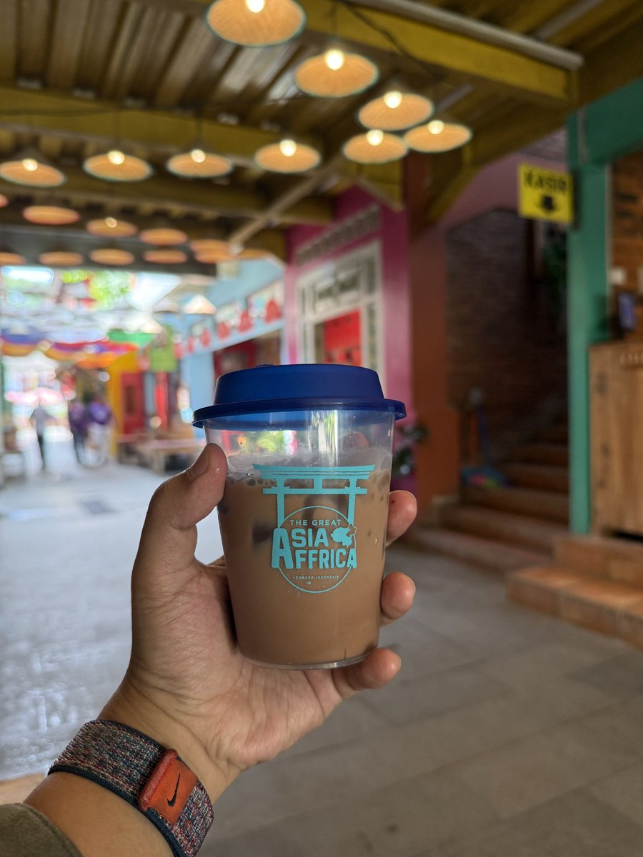 putranicholas1's tweet image. Halo Bandung