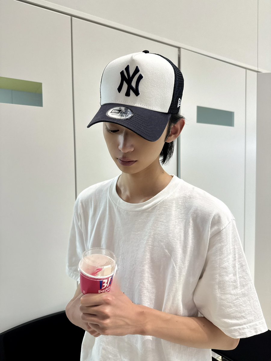 Lienel_official's tweet photo. リリイベin埼玉

よくできました💮

#近藤駿太
#Lienel
#Lienel_サマバカ https://t.co/7hQS0NLDbC