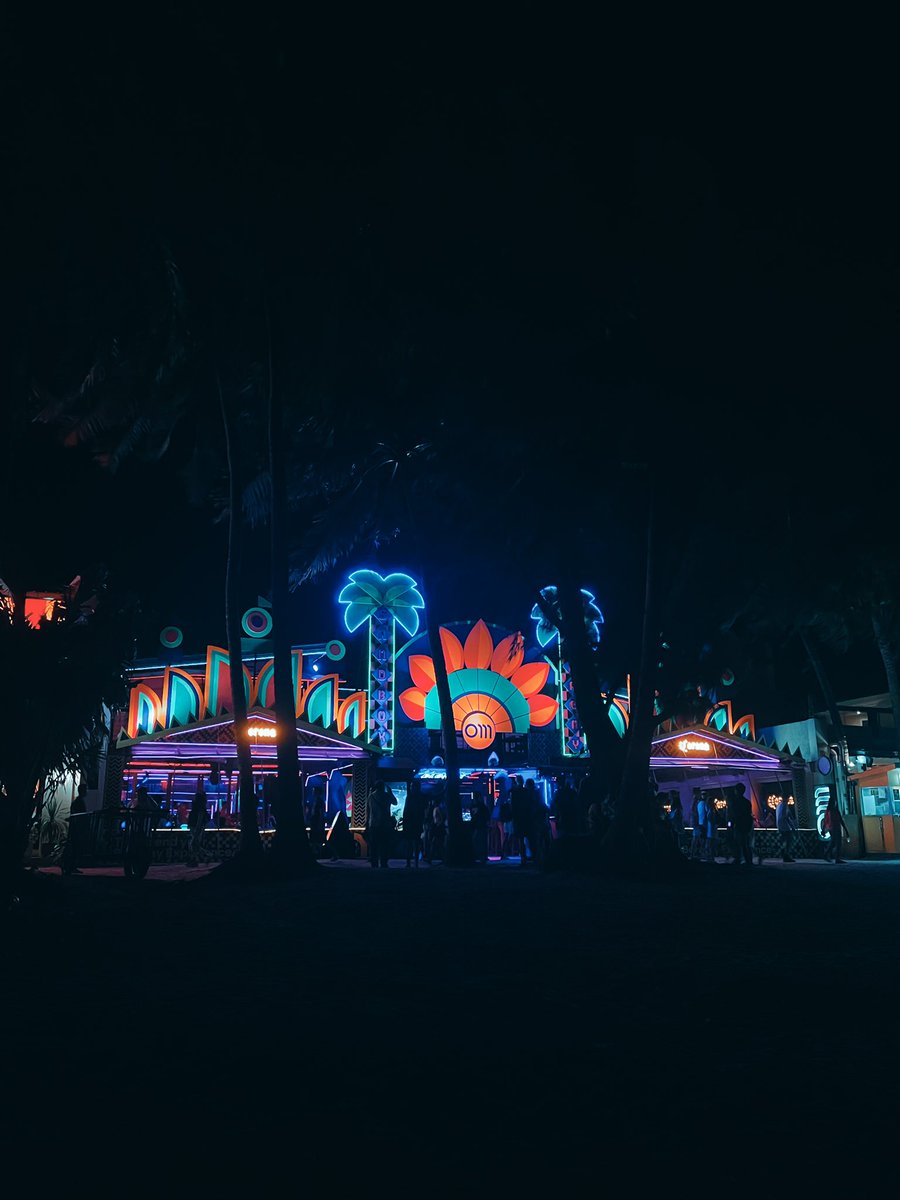 khennchann's tweet photo. 🌙🪐✨ https://t.co/x4GVEZPv90