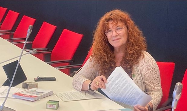 ✍️ UGT celebra la firma del acuerdo de Teletrabajo en el Gobierno Vasco
➡️ Seis meses de negociación han logrado recuperar está fórmula para la plantilla, tras casi dos años de parón
🔗 tinyurl.com/258hdkua