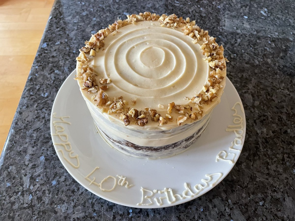 Another special cake freshly baked for one of our lovely Kingfisher Lodge guests who’s turning 40 today! 🎉
Wishing you a very Happy 40th Birthday — we hope you have the best day celebrating.
Enjoy every minute… and of course, the cake! 🎂💛

Best wishes from Homersfield Lake