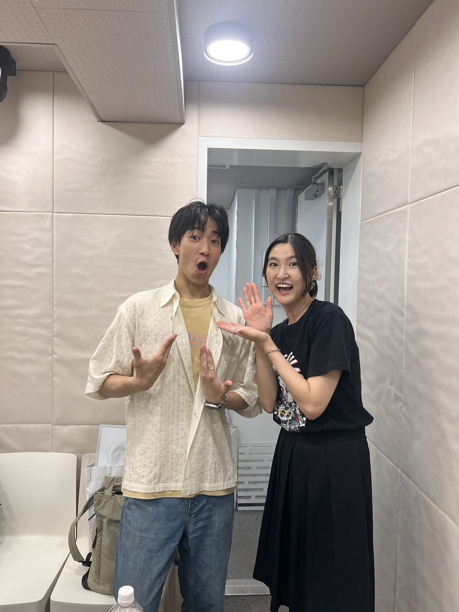 conecoradio's tweet photo. こねこフィルムのこねこラジオ
ついに本日‼️
7/21(月) 21:00～22:00
㊗️小川佑"生誕祭"生配信㊗️

📢今夜の目玉コーナー
🐾こねこ民なら知ってて当然🙋‍♂️
「小川佑クイズ王決定戦⭕❌」

💌引き続きお便りも募集しております 👇🏻
🔗https://t.co/IFAELEts3A

#こねこフィルム #こねこラジオ https://t.co/g7IZDjKwgL