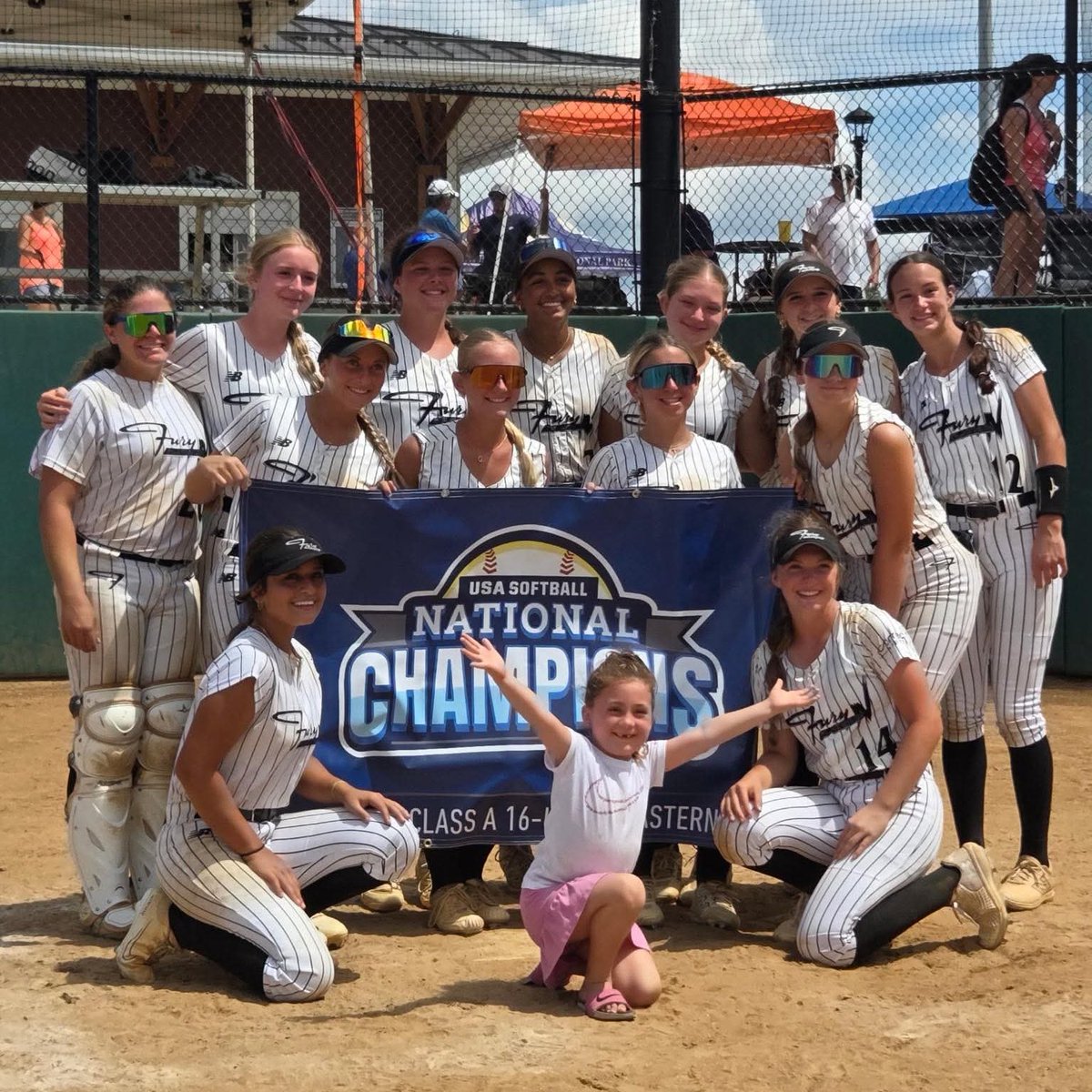 Proud of our squad for battling all the way to the Championship game while playing up in the 16u Open <a href="/USASoftball/">USA Softball</a> Eastern Nationals this past weekend.
Ready to close out 14u strong in Indiana at #AFCS next week! 💪
#PlatinumProud