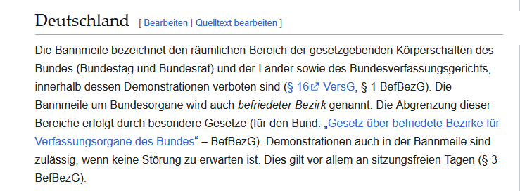 Vorzeigelinker's tweet photo. @hori_____zont Im absoluten Halteverbot innerhalb der Bannmeile. Die @polizeiberlin hat hier sehenden Auges den Bruch des Versammlungsverbot ungeahndet passieren lassen. Disziplinarische Maßnahmen müssen die Folge sein. https://t.co/a09I02NUES