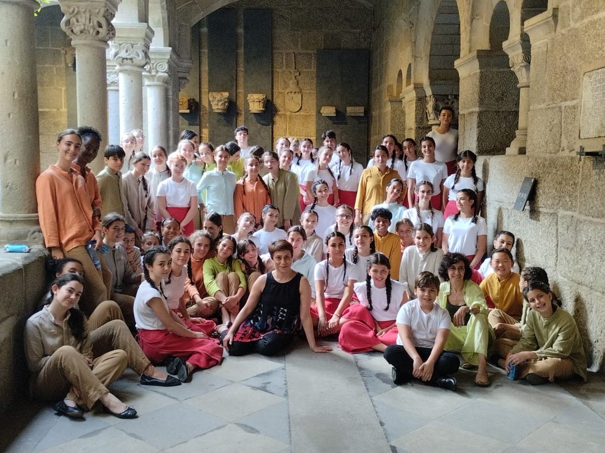 Fin de semana completo de #encuentro, #formación  e #intercambiocultural de las agrupaciones corales Pequeños Cantores de la <a href="/FundacionORCAM/">Fundación ORCAM</a>  Fundación Orquesta y Coro de la Comunidad de Madrid  y Jovens Cantores de Guimarães (Portugal)

<a href="/ROCEMUSICA/">ROCE</a>  #corales  #conciertos
