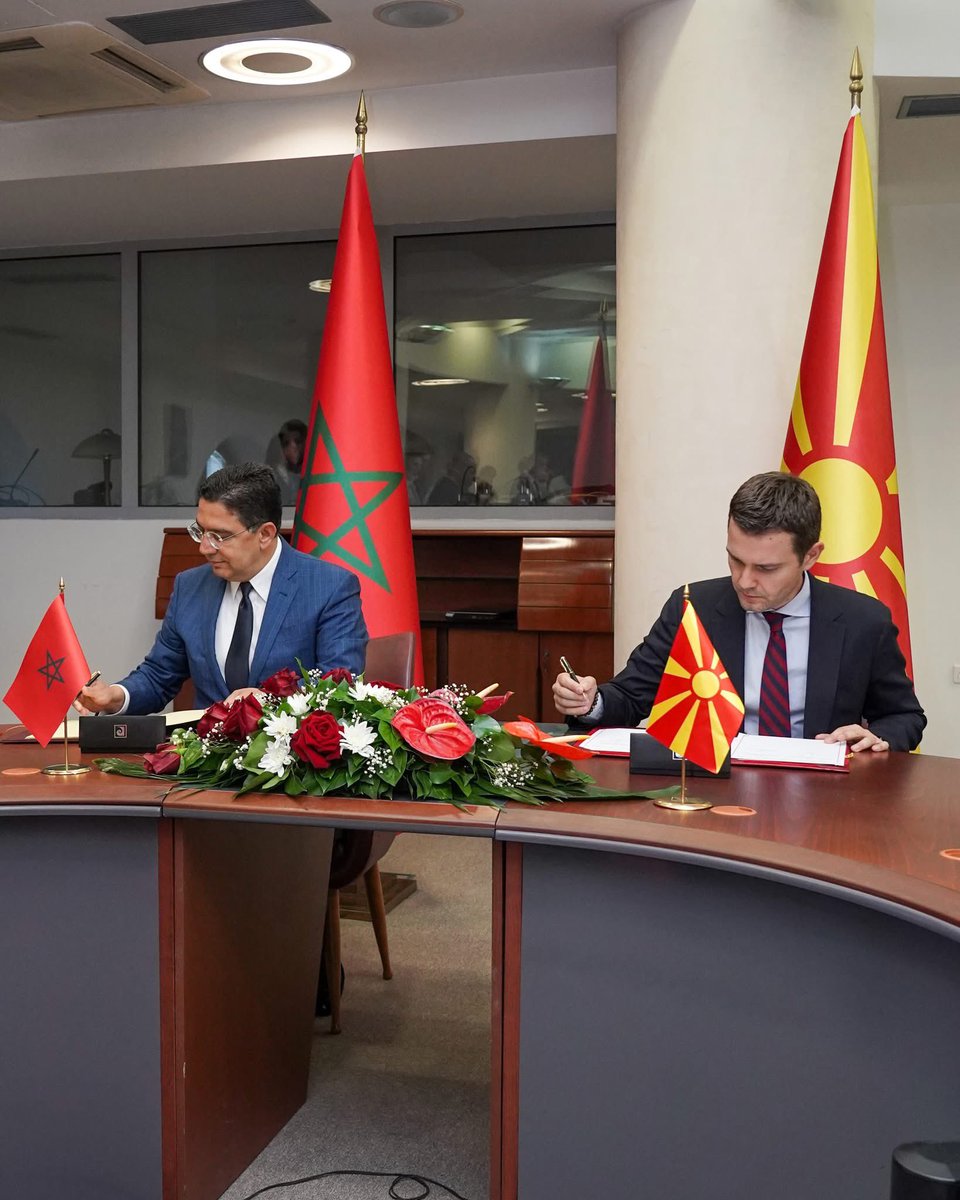 TimcoMucunski's tweet image. 🇲🇰🇲🇦 Honored to host the Minister of Foreign Affairs of the Kingdom of Morocco, Mr. Nasser Bourita, on his official visit.
🔹 Signed 3 key documents, including Memorandums of Understanding in tourism, diplomatic training and a Joint Declaration
🔹 Reaffirmed our joint…