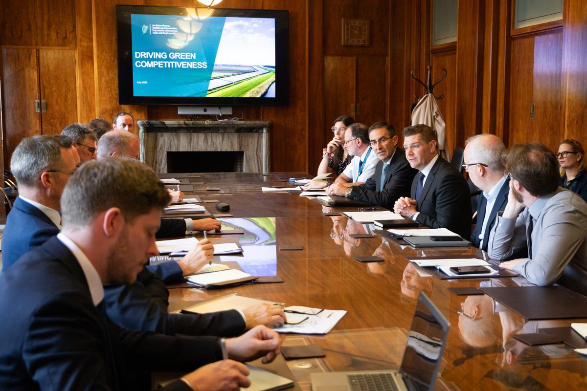 DeptEnterprise's tweet image. Last week @peterburkefg  met with some of Ireland’s biggest indigenous employers, @DairygoldCo_Op, @CarberyGroup  and @MannokBuild  who are at the forefront of using innovative technologies to cut their energy costs and their carbon emissions. Under the Climate Action Plan…