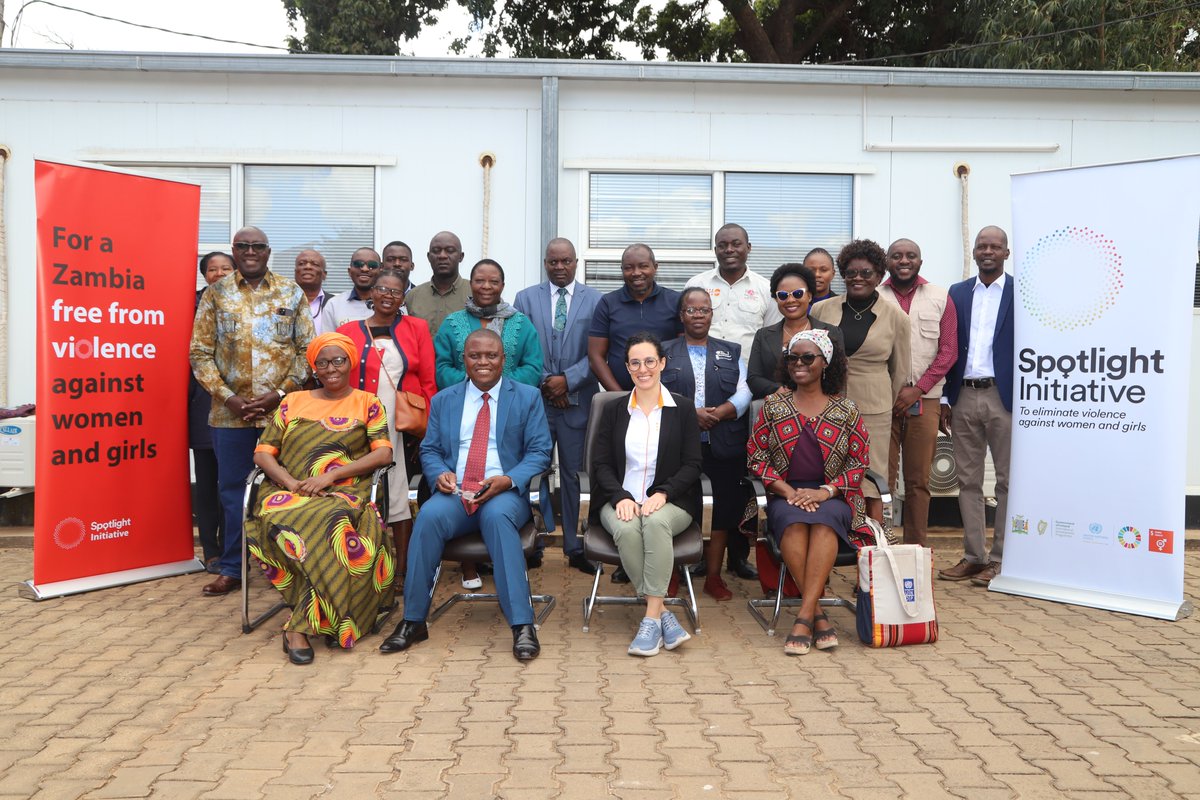 UNZambia's tweet image. “Eastern Province stands united against #GBV!”- Clement Chilembo, Assistant Secretary, Eastern Province.
The Spotlight 2.0 team’s visit ignites hope and action in Eastern Province. Together, we’re building a safer, more equal Zambia for all. #SpotlightInitiative #GenderEquality