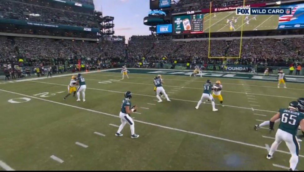 RELAXasf's tweet image. I best not see something like this from our pass rush this season.