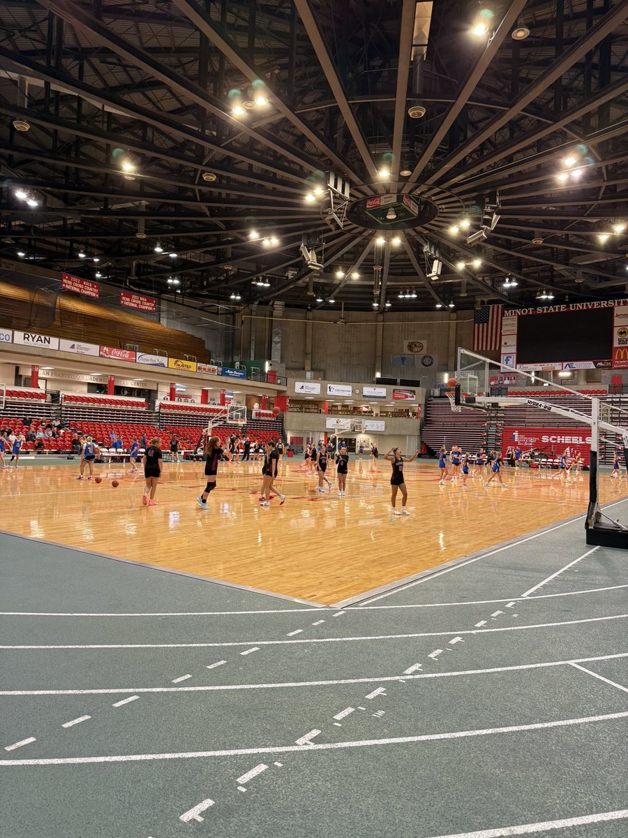 Team Camp was awesome! We want to say a big THANK YOU to the 21 high school teams that showed up and competed! Hope to see everyone back next year!

#HighSchoolGirlsHoops