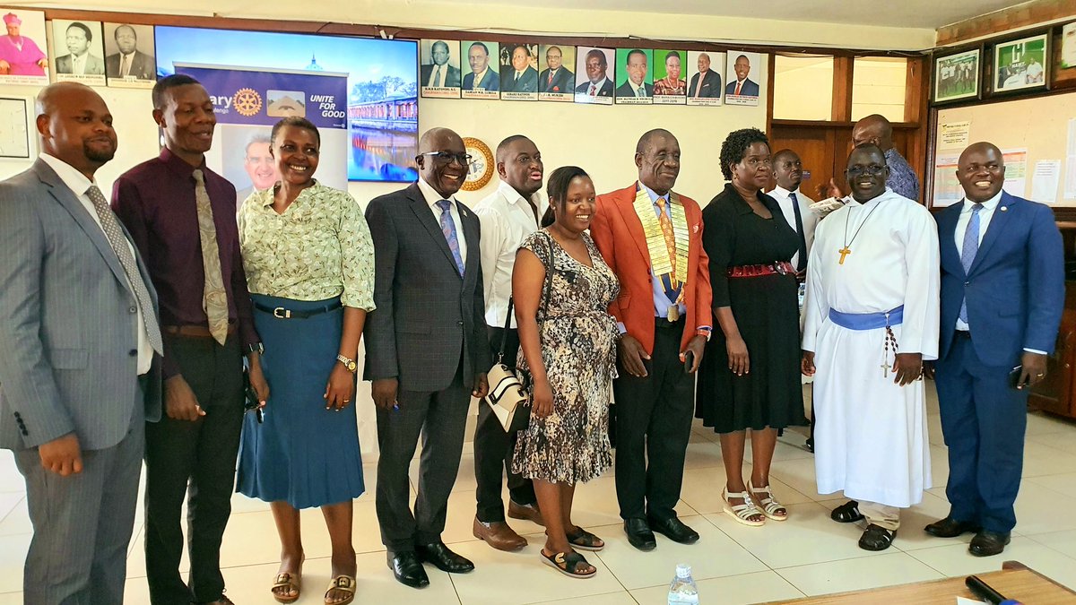 DGEDanielDdam's tweet image. Enlightening moments learning about a key determinant of maternal and child health with Rtn. Dr. Muhindo at my Club @RCMengo1988
Grateful for the insights shared towards building healthier communities for mothers and children.
#UniteForGood
@Rotary
@rotaryd9214