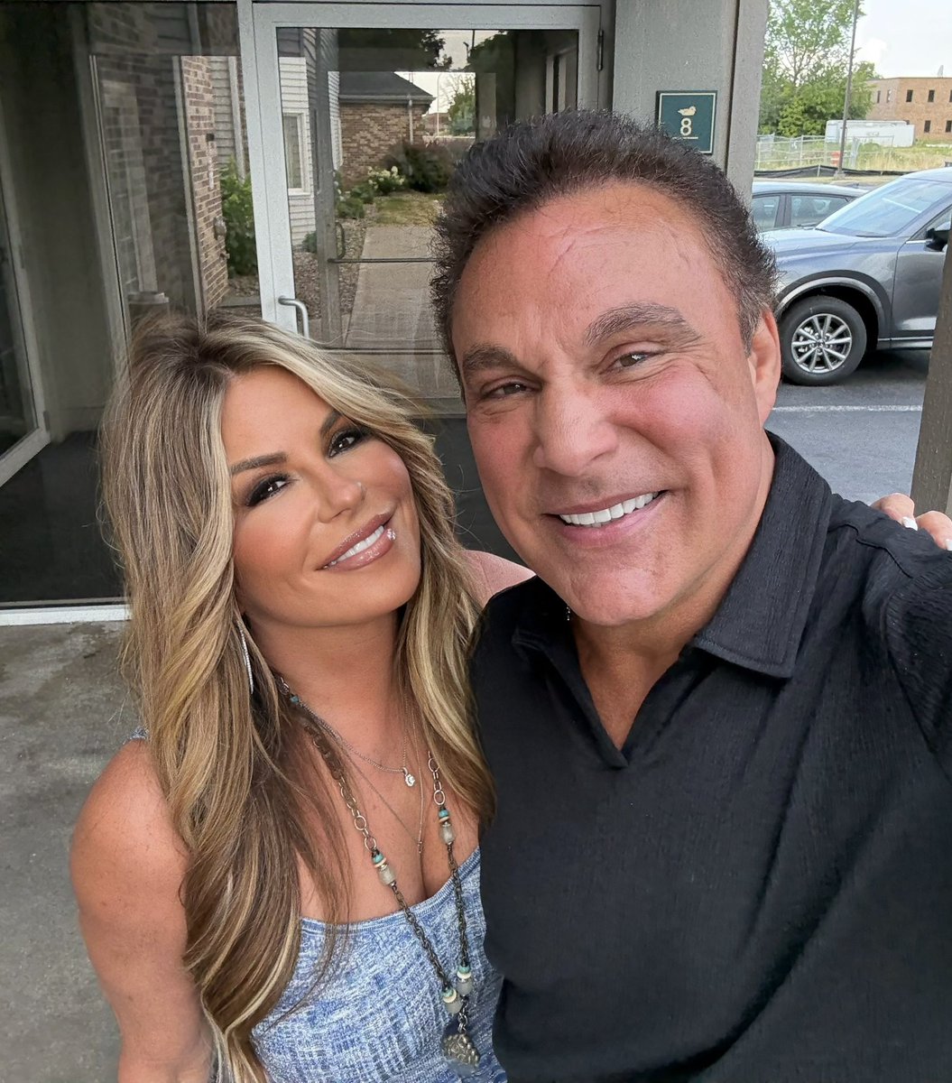 MarcMero's tweet image. This weekend was truly unforgettable! I reconnected with lifelong friends, some of whom I’ve known since middle school. I visited my old house in Liverpool, caught up with my former boxing trainer Ray Rinaldi, and reunited with my first landlord, Mary Mafrici, who is currently…