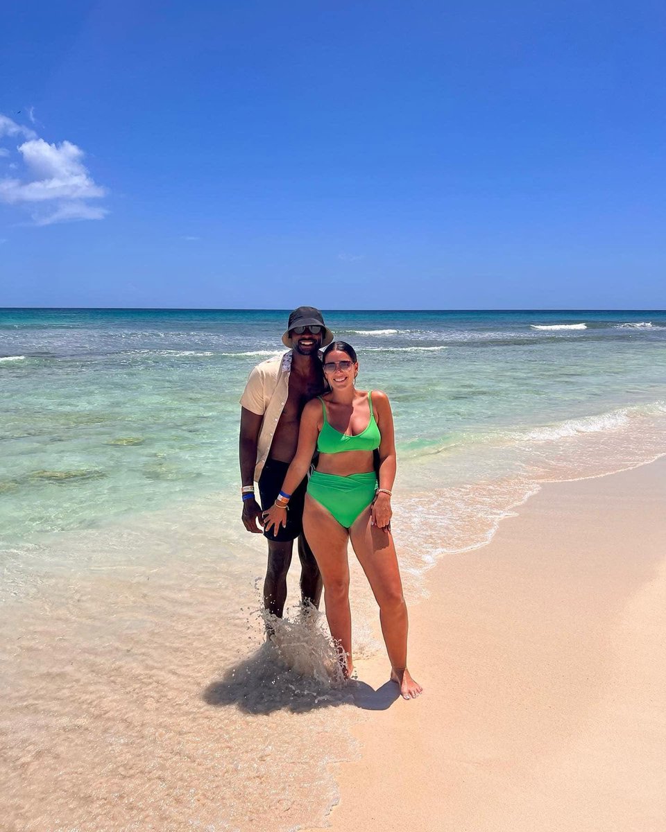 BLReese1's tweet image. Happy 13th Anniversary babe!! So excited to do with life with you.