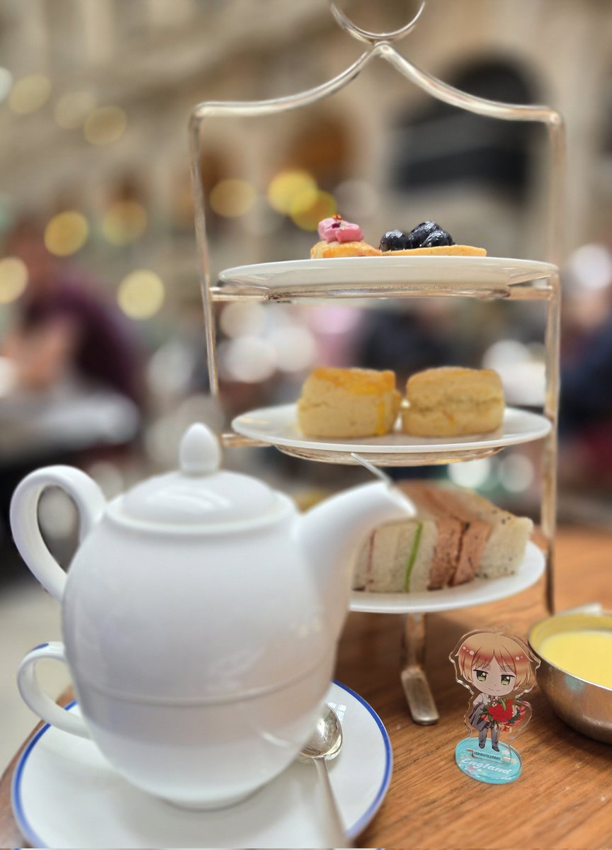 はぐれと
7.4に英で米のサーカスを見たり、ドバ海峡を見たり、浮世絵の特別展を見たり。