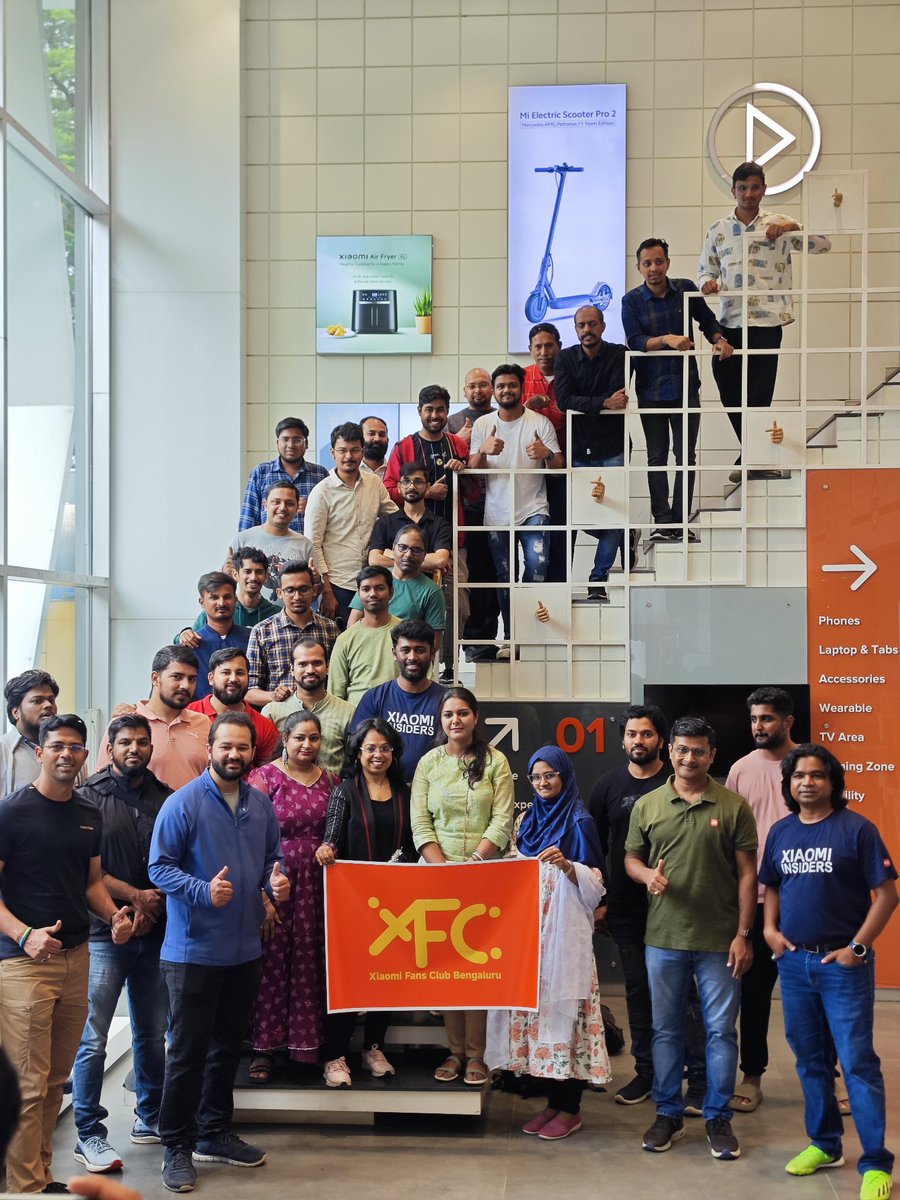 XFCBengaluru's tweet image. Last Saturday, we celebrated @XiaomiIndia’s 11th Anniversary at the Mi Home! Fans brought along iconic Xiaomi devices from the past 11 yrs - and even got a sneak peek at what’s coming next! ⚡
Incredible energy all around! 🔥
#XiaomiFans #XiaomiAnniversary #XiaomiCommunityIndia