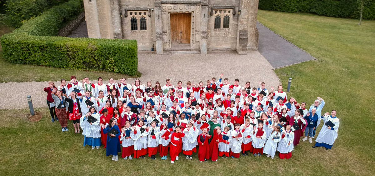 Chorallyco's tweet image. 🎶 Sing with the Spirit – Bath Course Concert 🇬🇧
Join 90 young voices from across the UK as they come together for the Royal School of Church Music’s annual Bath course concert, celebrating the future of church music.
@RSCMCentre
Read more:
chorally.co/c/performing-c…